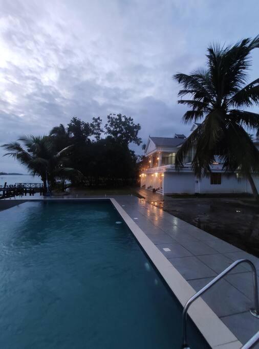 Riveria Portico Villa North Paravur Luaran gambar